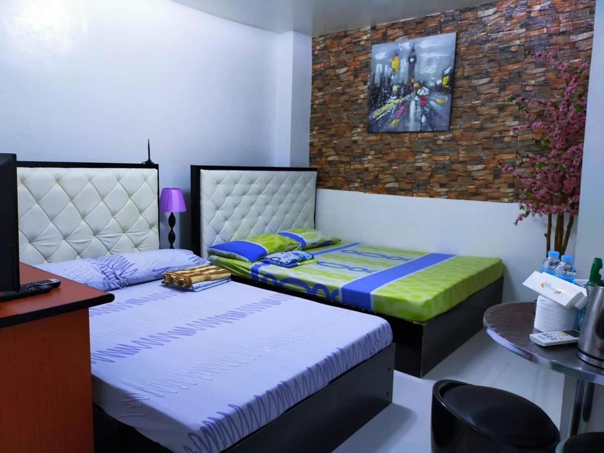 N&J Lopez Lodging House Pasay Exteriör bild
