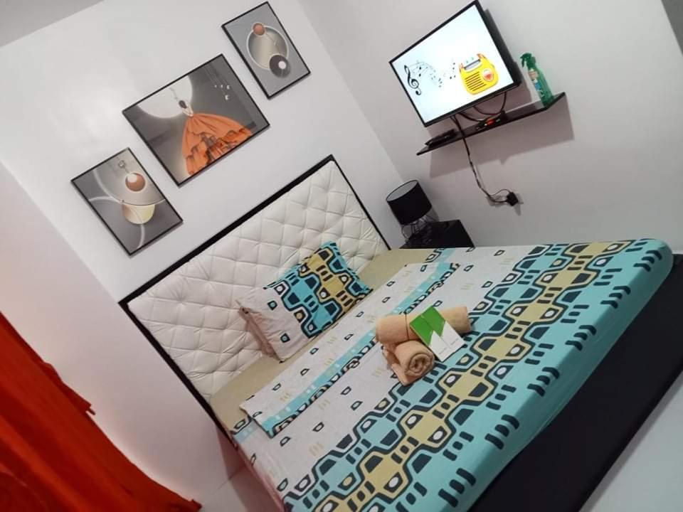 N&J Lopez Lodging House Pasay Exteriör bild